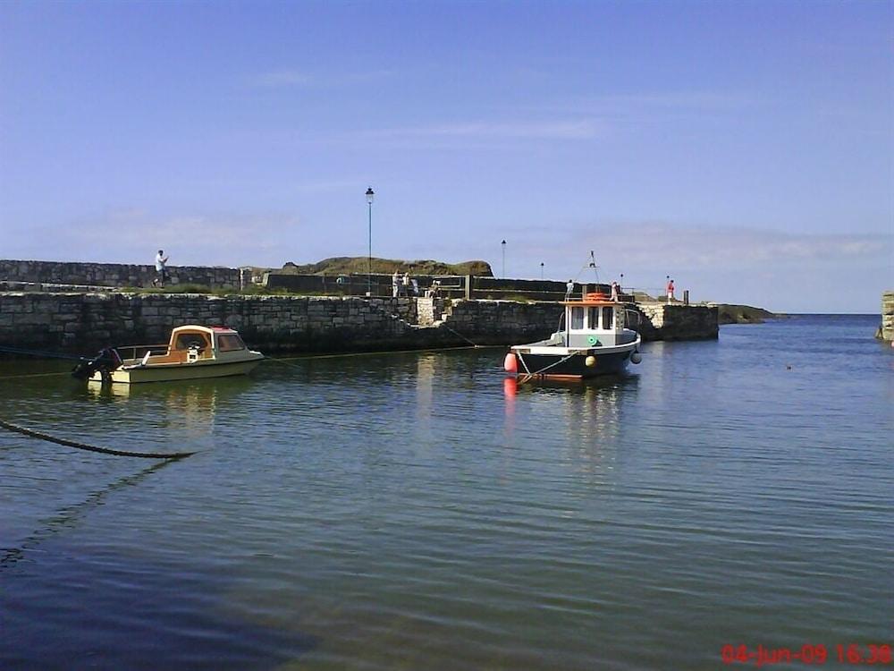 Causeway Tavern Bed & Breakfast Bushmills Exteriér fotografie