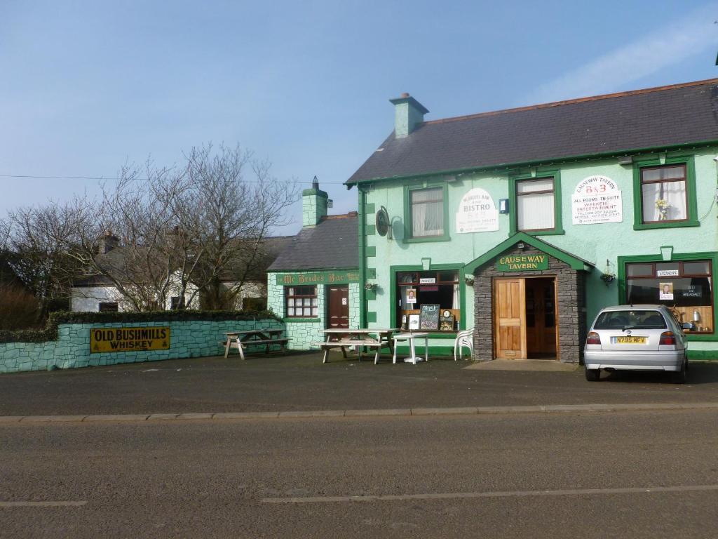 Causeway Tavern Bed & Breakfast Bushmills Exteriér fotografie