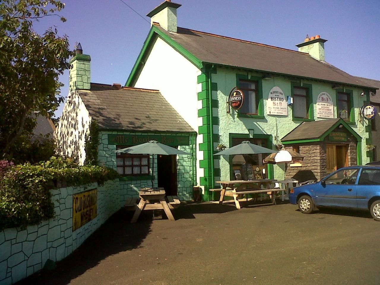 Causeway Tavern Bed & Breakfast Bushmills Exteriér fotografie